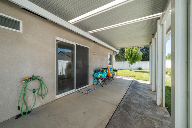 3381 Southwood Drive, Anderson, CA 96007