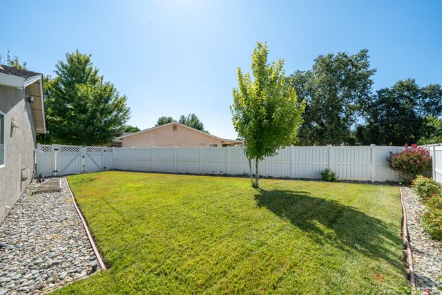 3381 Southwood Drive, Anderson, CA 96007