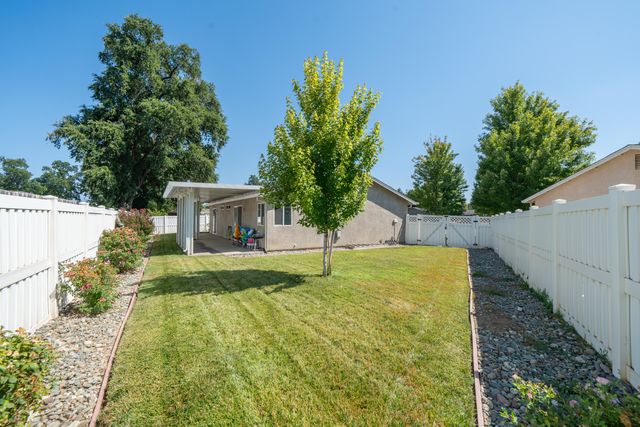 3381 Southwood Drive, Anderson, CA 96007
