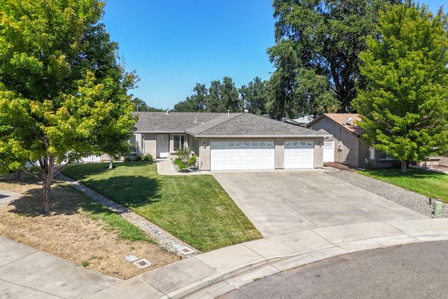3381 Southwood Drive, Anderson, CA 96007