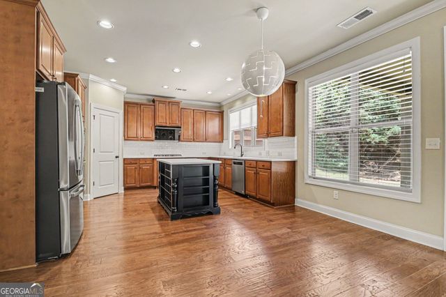 1146 Whisper Cove Drive, Buford, GA 30518