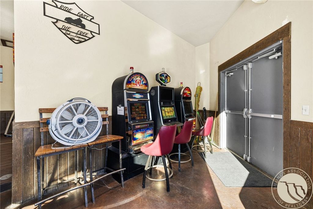 610 US Highway 191, Lewistown, MT 59457 photo 12