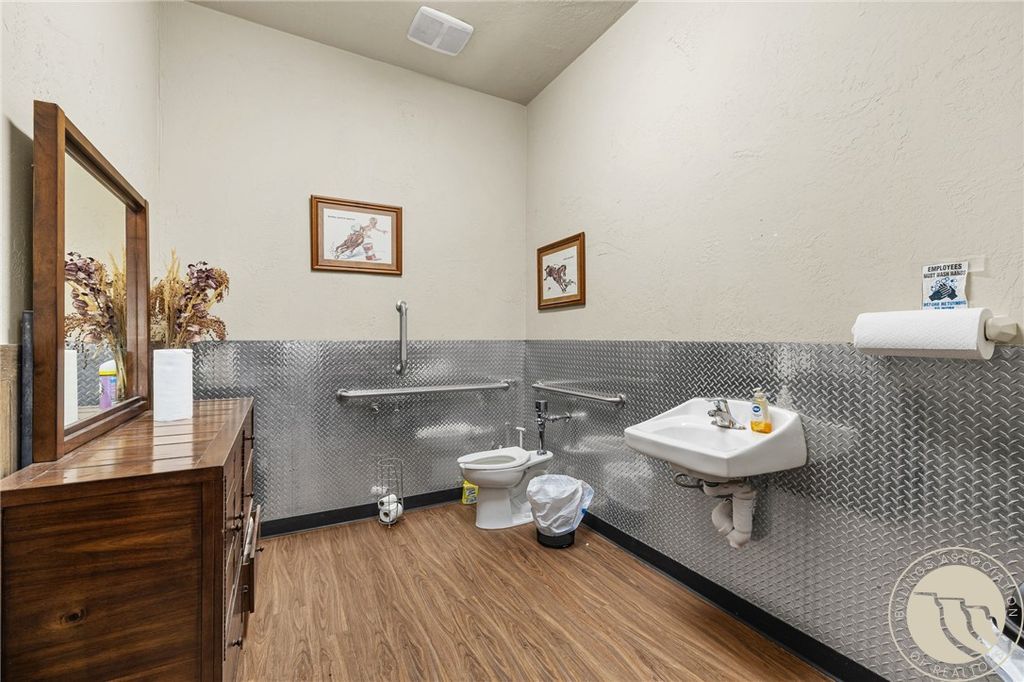 610 US Highway 191, Lewistown, MT 59457 photo 14