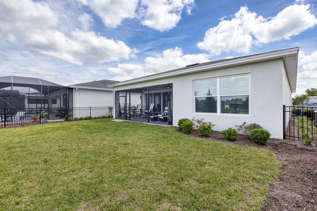 Image 33 of property listing at 1241 TRIDENT LOOP, Deland, FL 32724