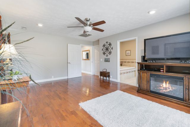 236 Pine Street, Somerset, KY 42503