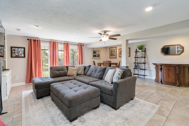 236 Pine Street, Somerset, KY 42503