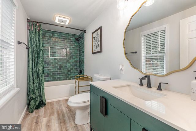 141 S 32ND ST, Camp Hill, PA 17011