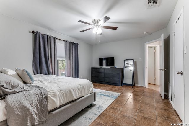 13658 Escort Dr, San Antonio, TX 78233