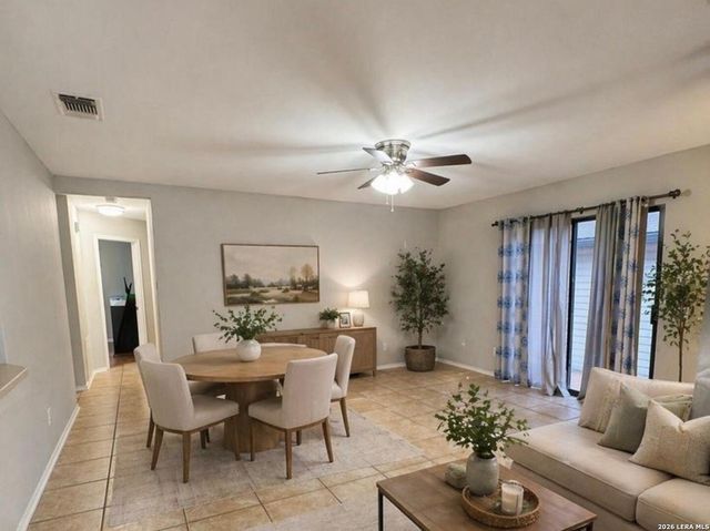 13658 Escort Dr, San Antonio, TX 78233