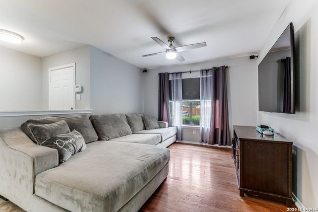 13658 Escort Dr, San Antonio, TX 78233