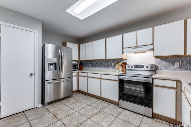 13658 Escort Dr, San Antonio, TX 78233