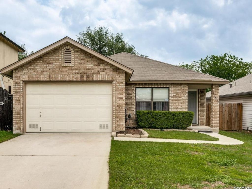 13658 Escort Dr, San Antonio, TX 78233