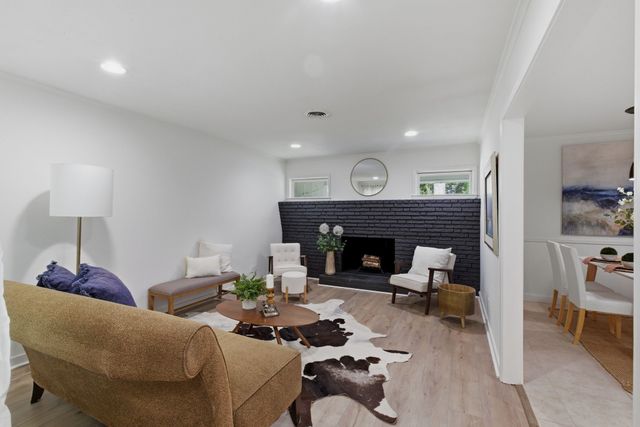 5751 Trio Lane, Dallas, TX 75241
