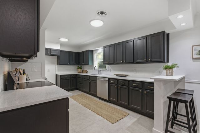 5751 Trio Lane, Dallas, TX 75241