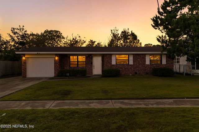 3042 SKIPPER Lane, Jacksonville, FL 32216