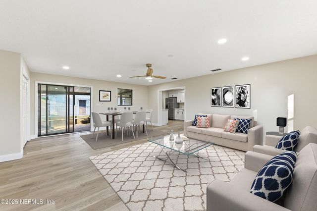 3042 SKIPPER Lane, Jacksonville, FL 32216