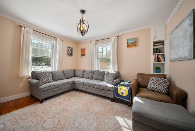 589 Gibbons Highway, Wilton, NH 03086