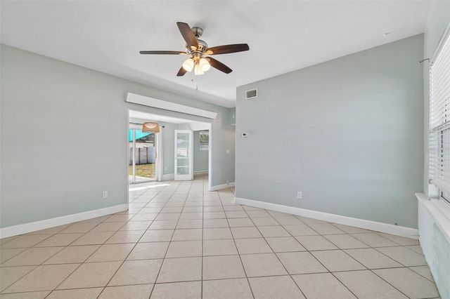 516 64TH STREET S, St Petersburg, FL 33707