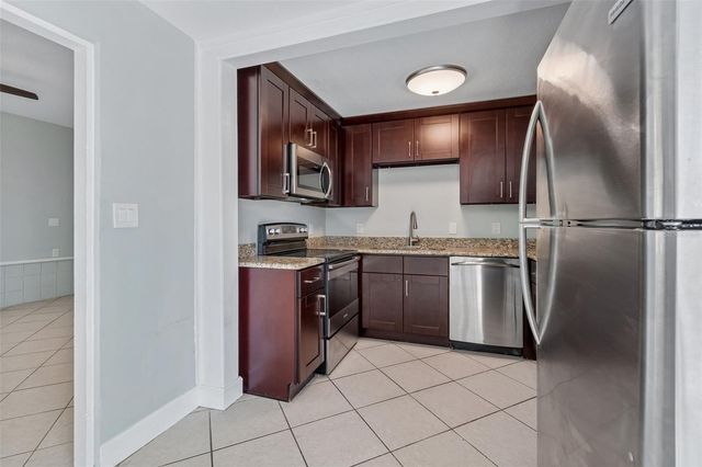 516 64TH STREET S, St Petersburg, FL 33707