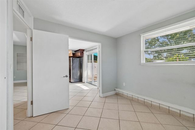 516 64TH STREET S, St Petersburg, FL 33707