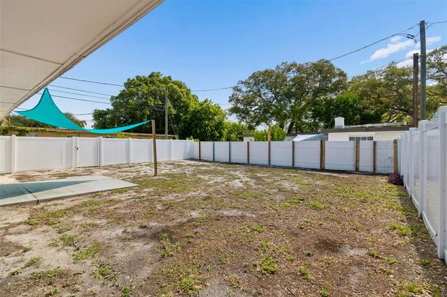 516 64TH STREET S, St Petersburg, FL 33707