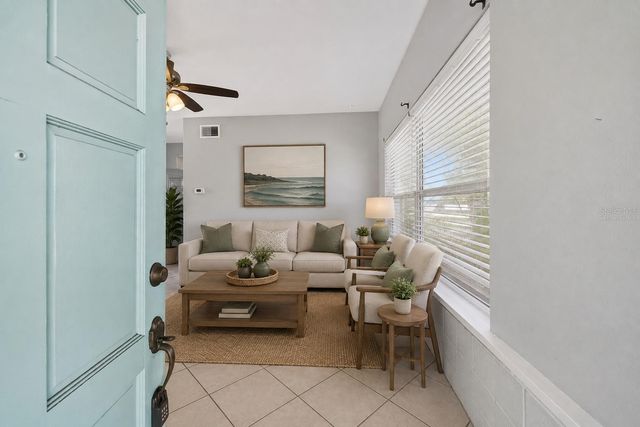 516 64TH STREET S, St Petersburg, FL 33707