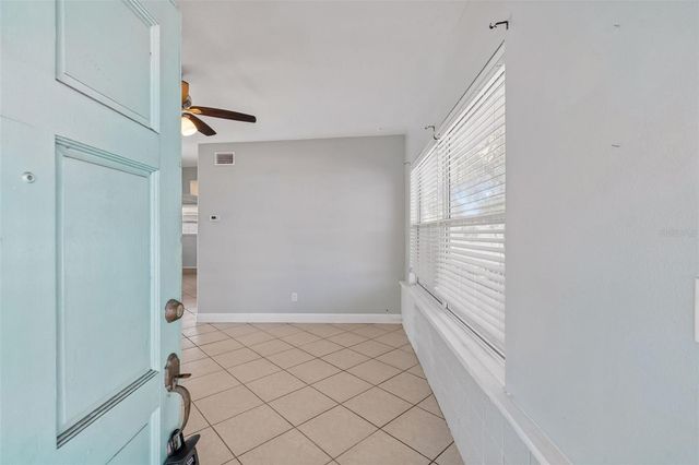 516 64TH STREET S, St Petersburg, FL 33707