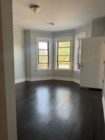 8345 S Manistee Avenue 2, Chicago, IL 60617