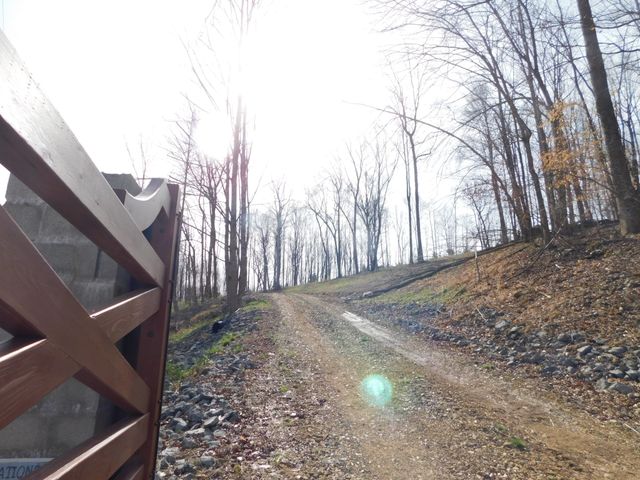 150 W John Davis Rd, Westmoreland, TN 37186