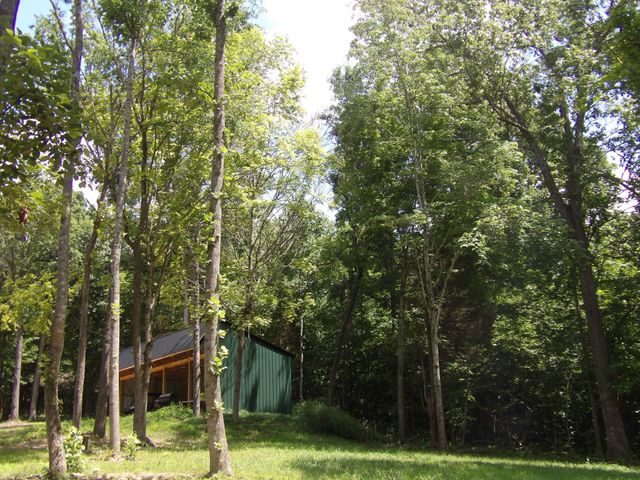 150 W John Davis Rd, Westmoreland, TN 37186