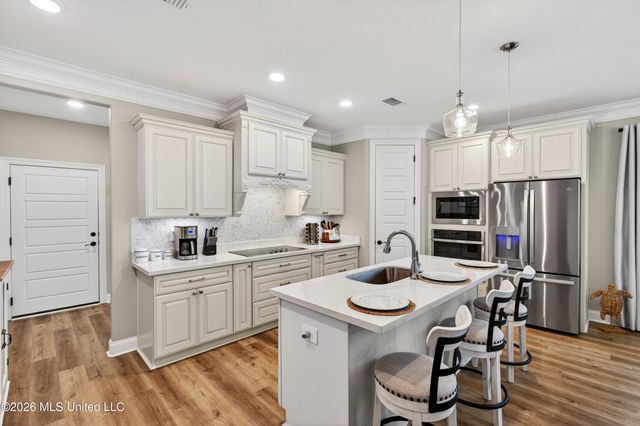 129 Grande View Drive, Biloxi, MS 39531