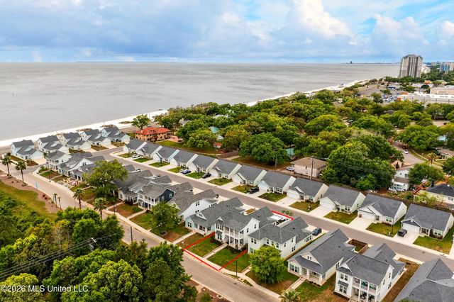 129 Grande View Drive, Biloxi, MS 39531