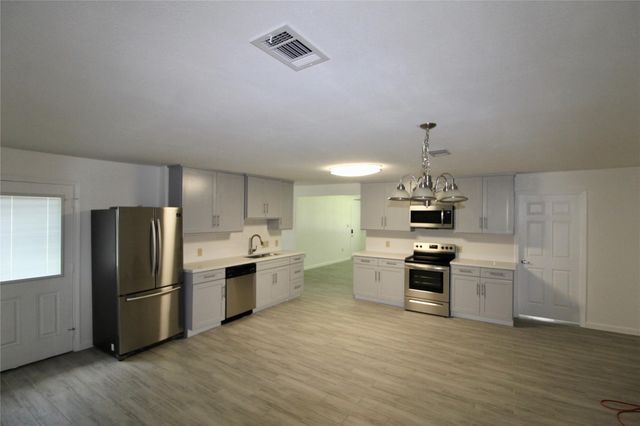 2602 Wentworth Lane, Pasadena, TX 77506
