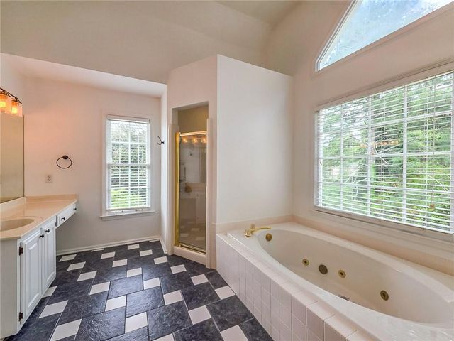 12430 Preserve Lane, Alpharetta, GA 30005