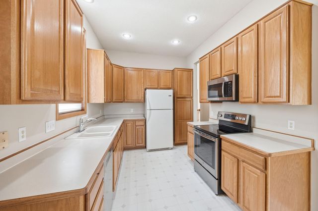 3771 Burgundy Drive, Eagan, MN 55122