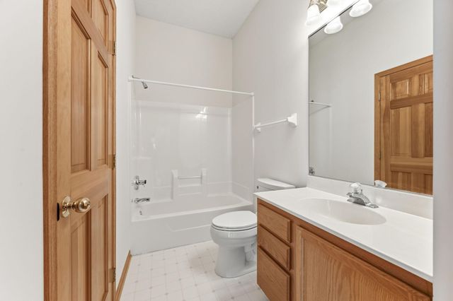 3771 Burgundy Drive, Eagan, MN 55122