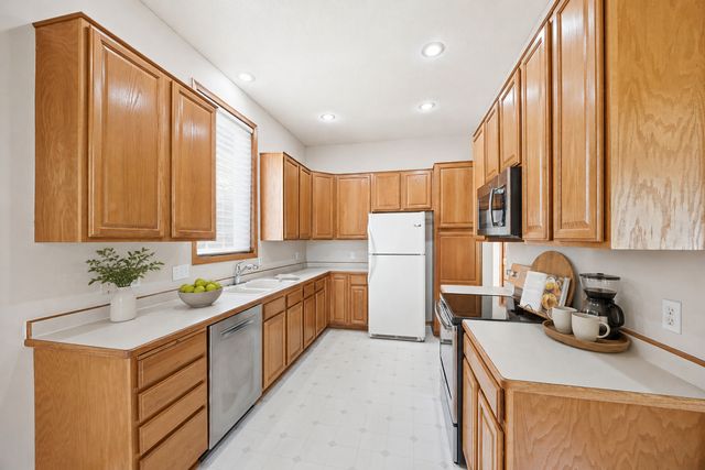 3771 Burgundy Drive, Eagan, MN 55122