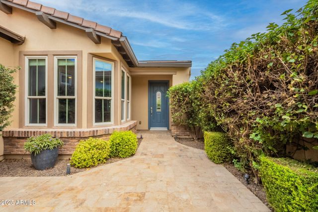 1756 E SATTOO Way, Queen Creek, AZ 85140