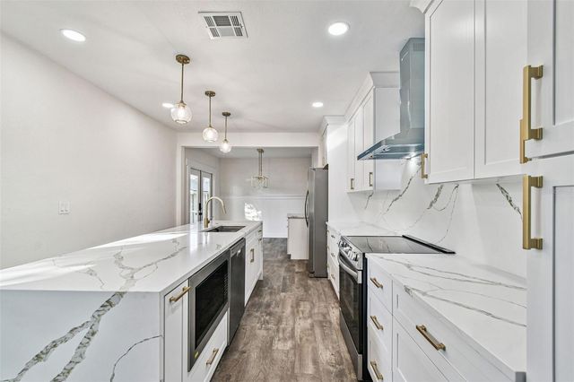 3011 W SAN ISIDRO STREET, Tampa, FL 33629