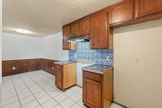 7611 NW 113th Place, Oklahoma City, OK 73162