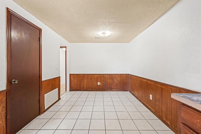 7611 NW 113th Place, Oklahoma City, OK 73162