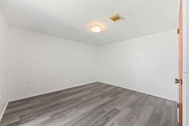 7611 NW 113th Place, Oklahoma City, OK 73162