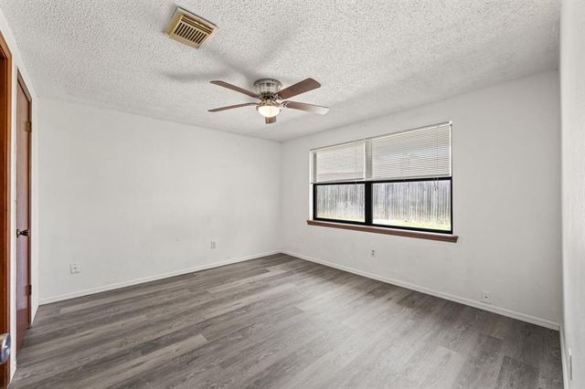 7611 NW 113th Place, Oklahoma City, OK 73162