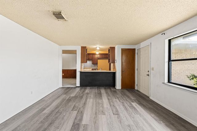 7611 NW 113th Place, Oklahoma City, OK 73162