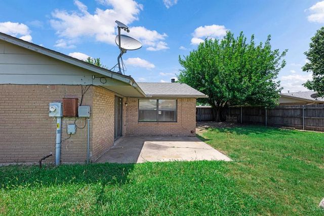 7611 NW 113th Place, Oklahoma City, OK 73162