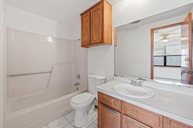 7611 NW 113th Place, Oklahoma City, OK 73162