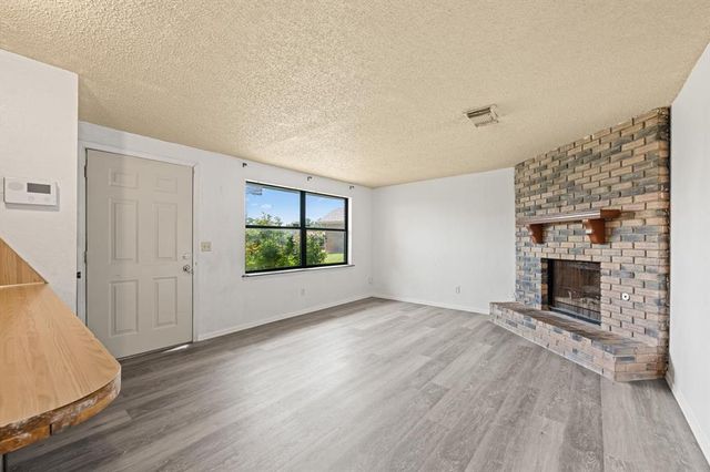 7611 NW 113th Place, Oklahoma City, OK 73162