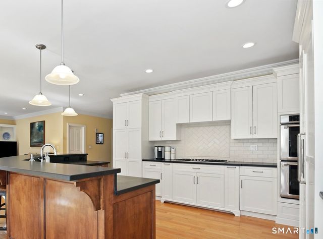 42 Topstone Road, Redding, CT 06896