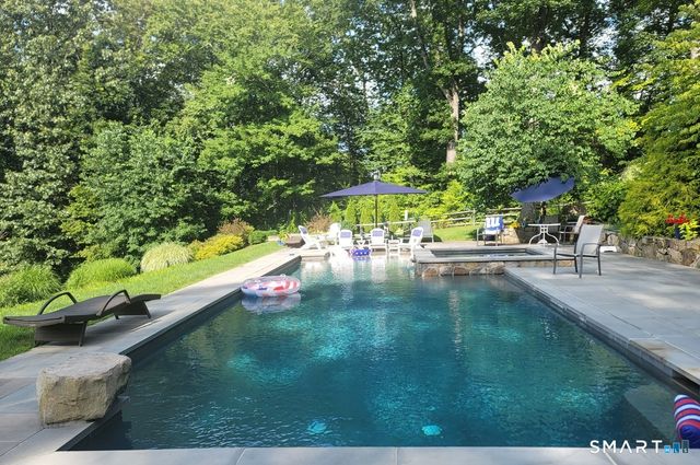 42 Topstone Road, Redding, CT 06896