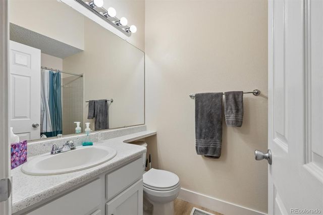 4011 E 94th Avenue E C, Denver, CO 80229